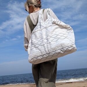 HANDMADE | Beach Waves Maxi Tote Bag